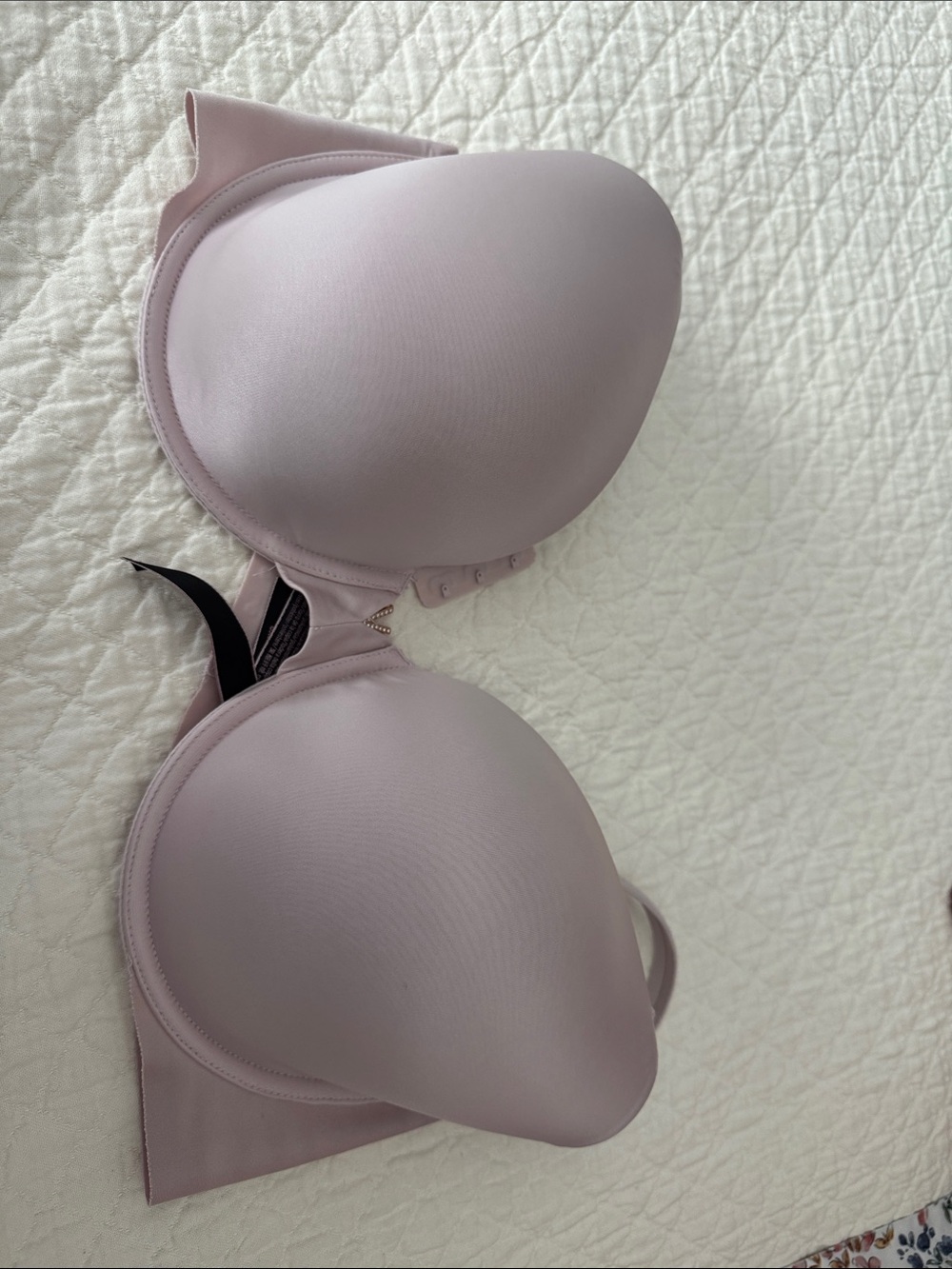Victoria's Secret Light Mauve Molded Cup Bra
